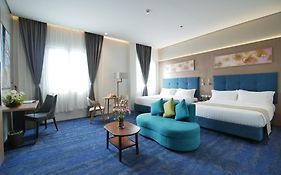 Blue Lotus Hotel